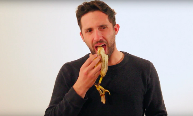 Les hétéros mangent-ils des bananes de la même façon que les gays ?