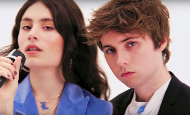 lewis ofman plein de bisous