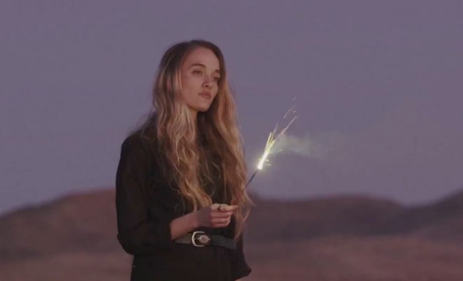 Sam Valdez enchante avec « Farther Away »