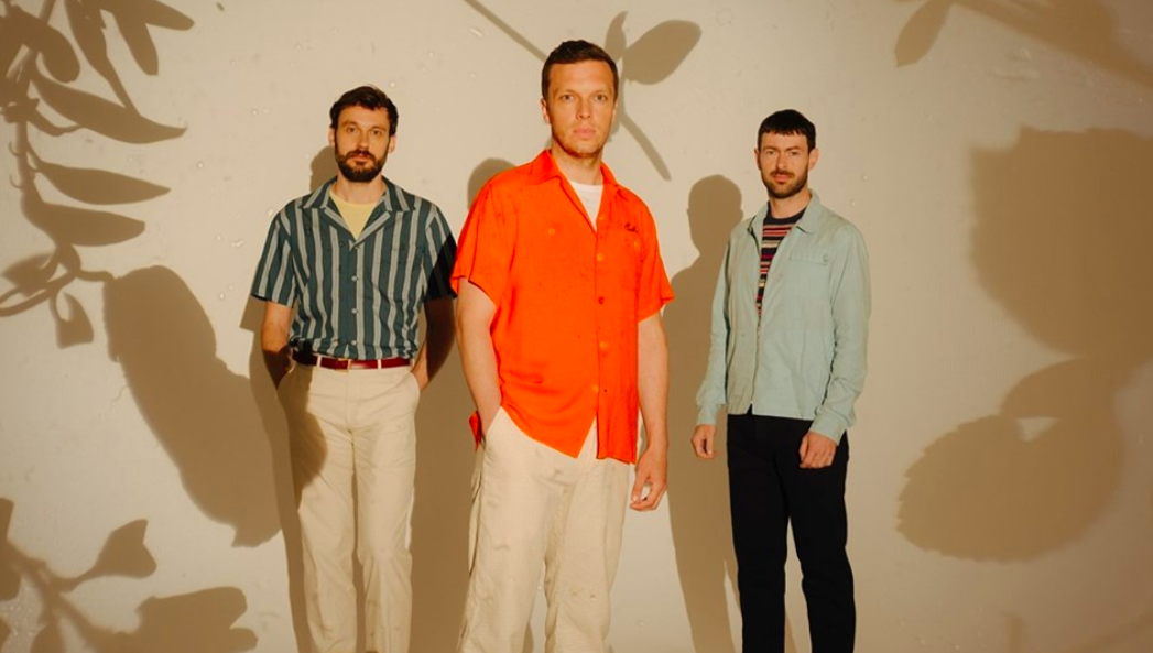 friendly fires silhouettes