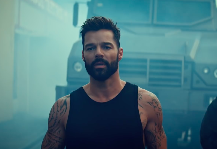 ricky martin tiburones