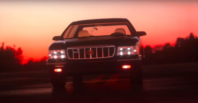 The Hop feat. Jazzy Bazz et Krisy « Berline noire »