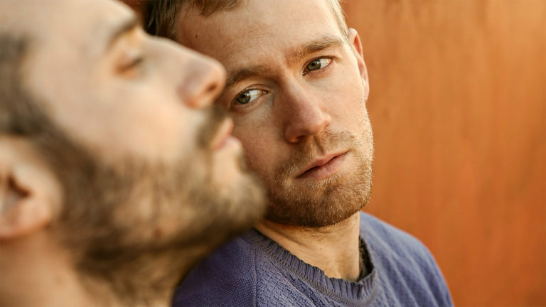 gaston re le colocataire