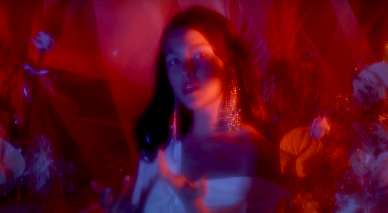 pilar vega glow