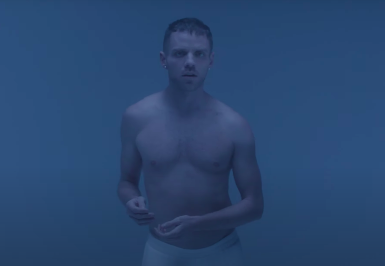 alexmaax constant touch