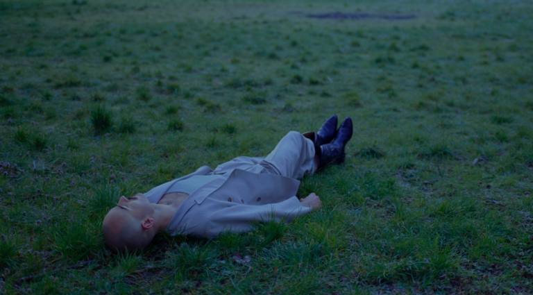 léo lalanne dévêtu