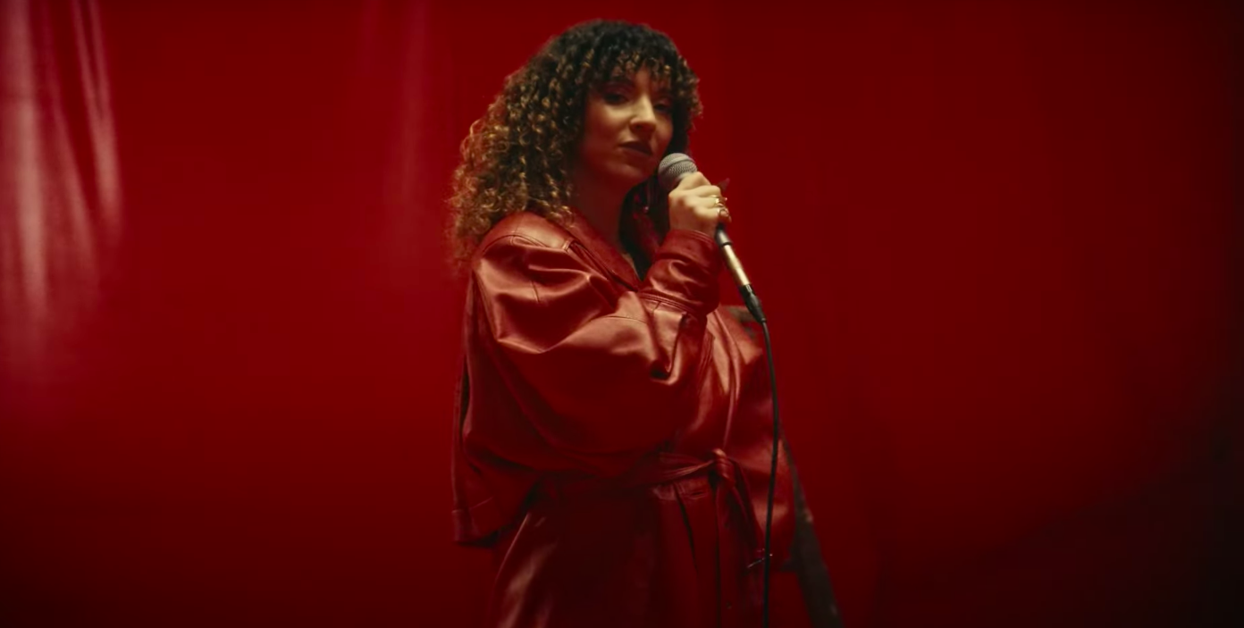 enchantée julia plus fort que moi