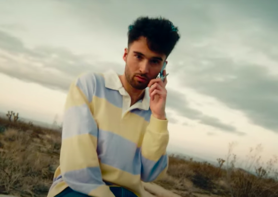 helloworld call me up