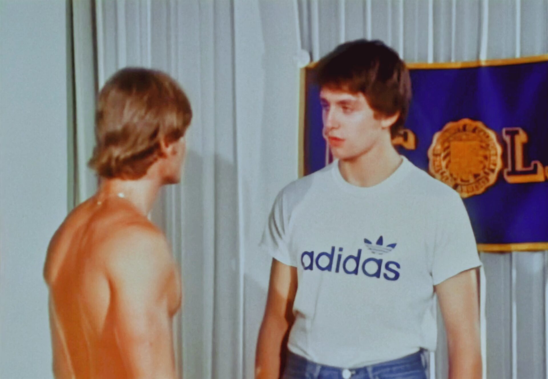 un etudiant gay français dans le film All american boys