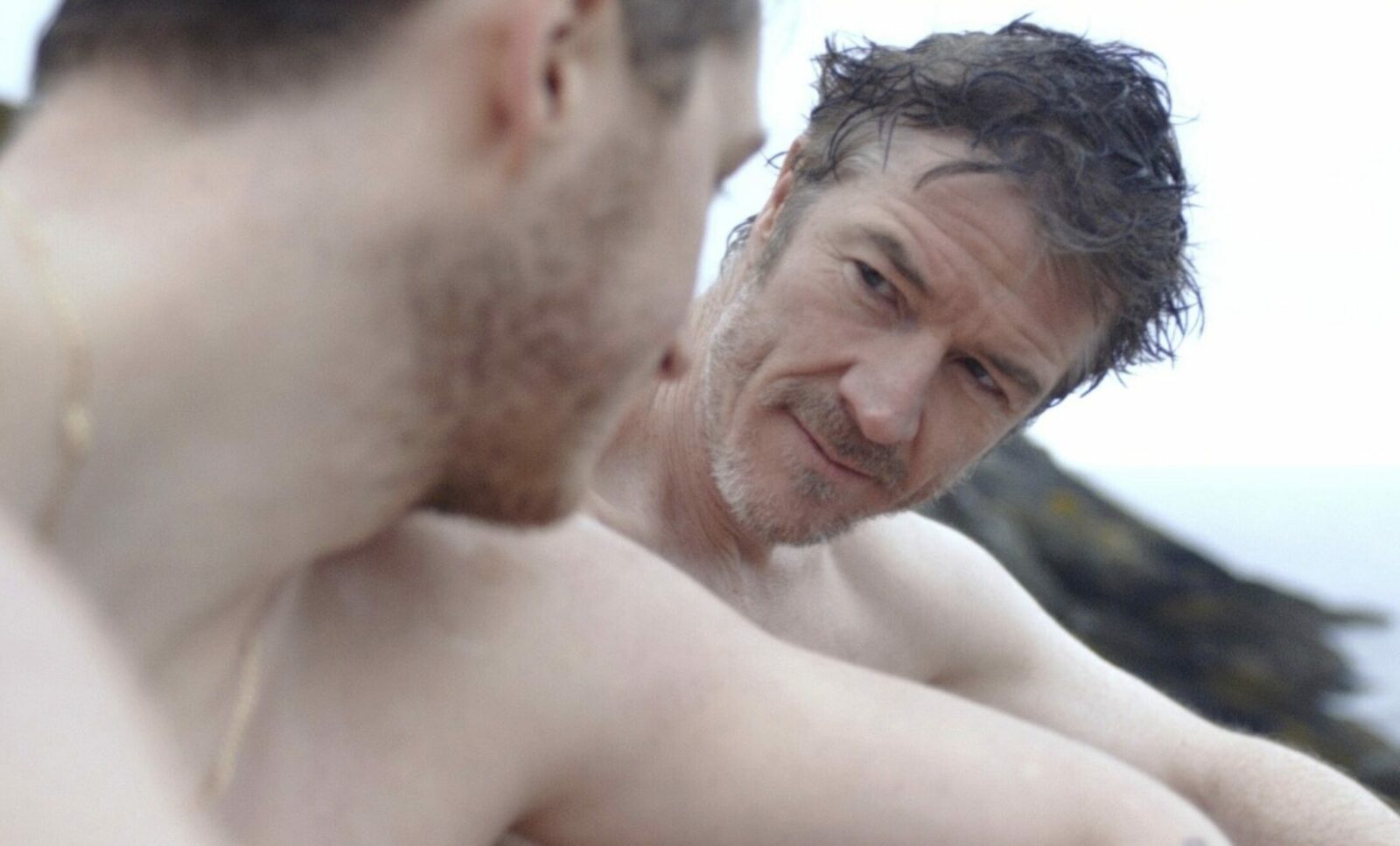 barry ward dans un rôle gay pour le film face à la mer