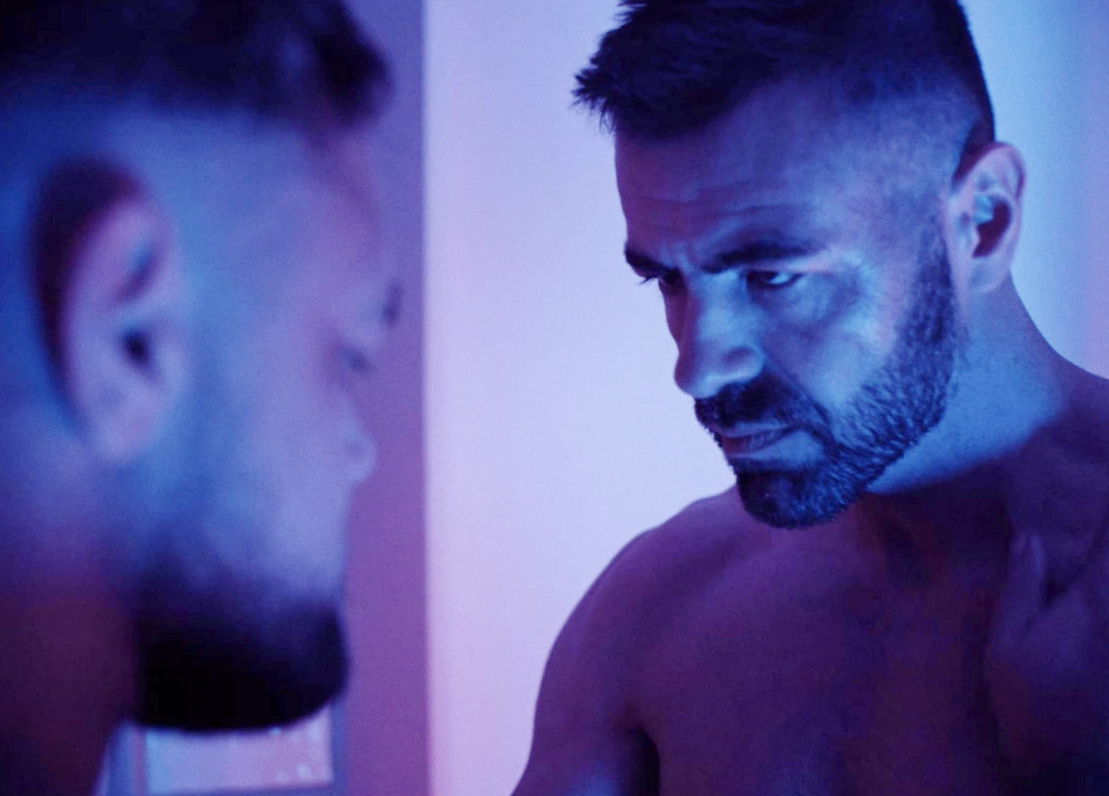 david tag dans embarquement immédiat (departures)