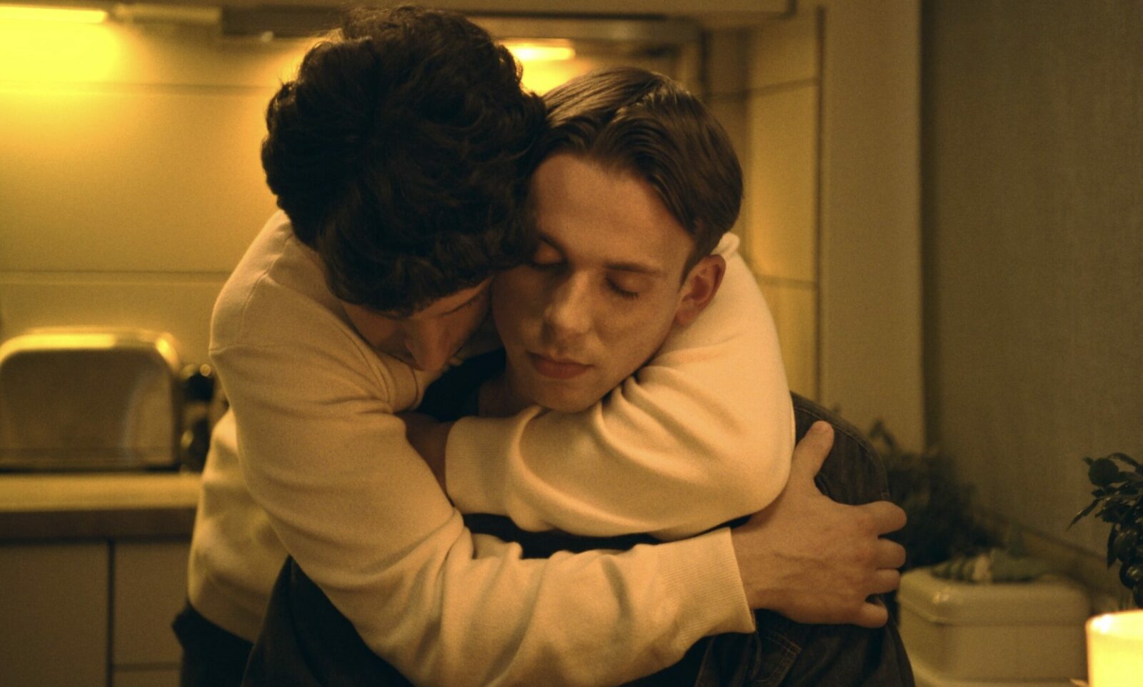 tenir debout, un thriller sur fond de droits LGBT