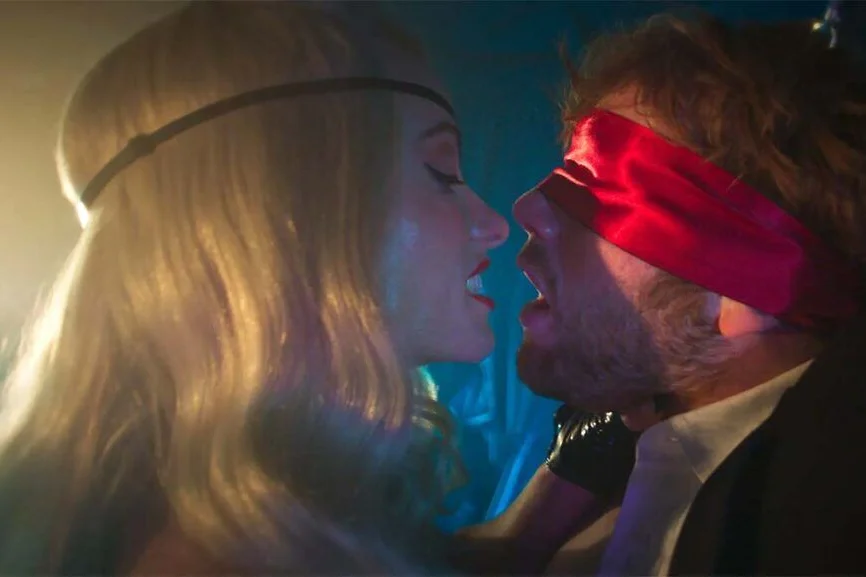 olivia wilde et cooper hoffman dans le film i want your sex