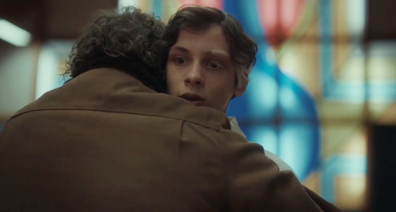 the holy boy, un film sur un ado gay au pouvoir paranormal